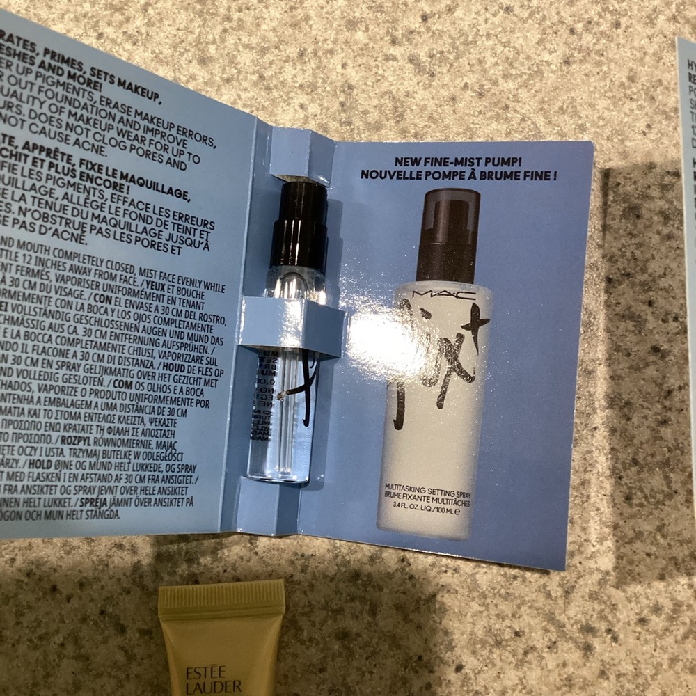 Face Primer Sample Bundle - Picture 3 of 8